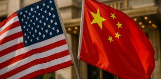 Trump na vrhu v Pekingu z Xi Jinpingom Trump na vrhu v Pekingu z Xi Jinpingom