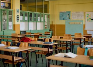 V šolske klopi več kot 274 tisoč mladih: Znan potek in ključne novosti šolskega leta