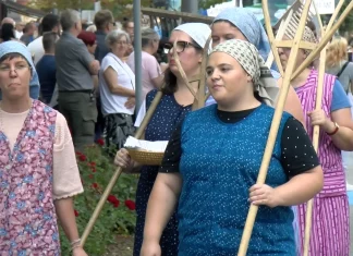 Lendavska trgatev postregla z največjo povorko doslej Lendavska trgatev postregla z največjo povorko doslej