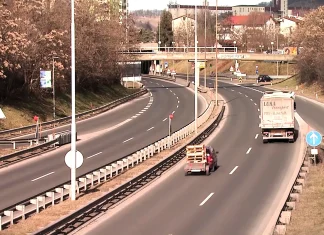 16 voznikov najvišjo dovoljeno hitrost prekoračilo za več kot 50 kilometrov na uro Mestna občina Maribor: Nova Občinska celostna prometna strategija in trajnostna mobilnost