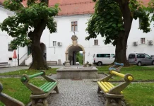 Negotova prihodnost gradu Hrastovec po izselitvi stanovalcev Negotova prihodnost gradu Hrastovec po izselitvi stanovalcev