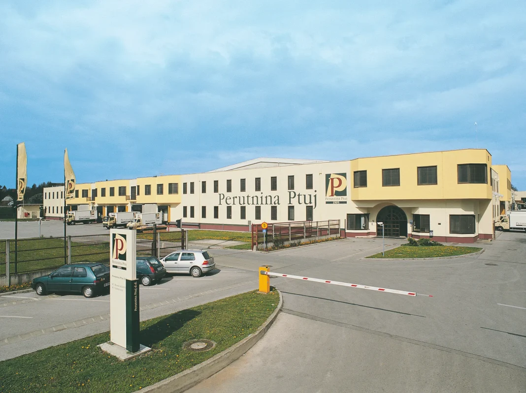 Perutnina Ptuj ukinja matične jate za vzrejo piščancev Perutnina Ptuj ukinja matične jate za vzrejo piščancev