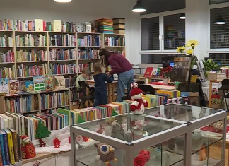 Poletne pravljične urice v Knjižnici Kungota Poletne pravljične urice v Knjižnici Kungota
