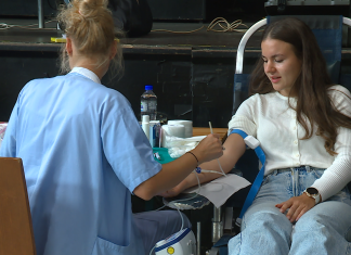 »Častim pol litra«: Med darovalci številni bruci, ki so darovali prvič
